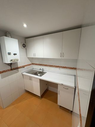 MONTADOR CARPINTERO DE COCINAS