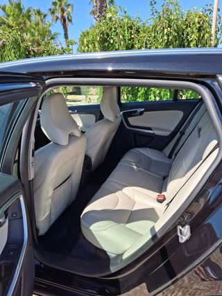 Volvo V60 2015 D2 edición Ocean Race