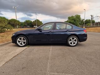 BMW Serie 3 F30 318d 143cv 2013