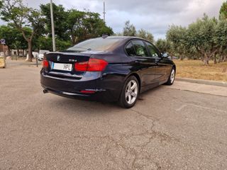 BMW Serie 3 F30 318d 143cv 2013