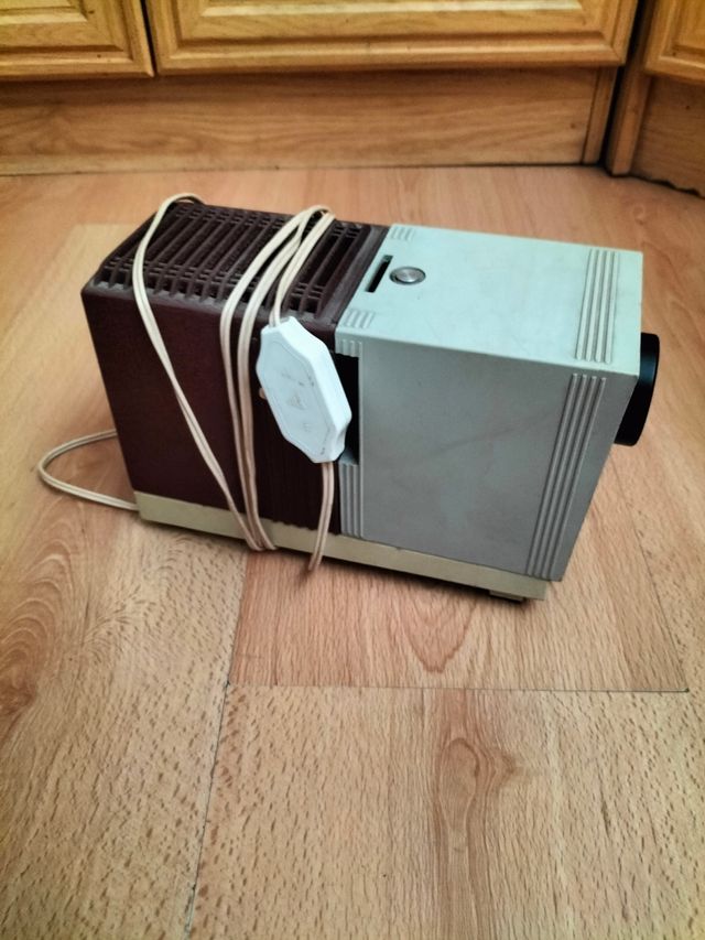 Proyector de diapositivas Ernda 50