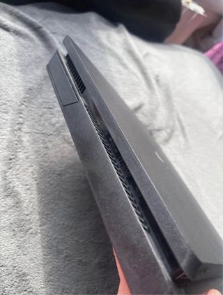 PS4 Slim Negra -1TB