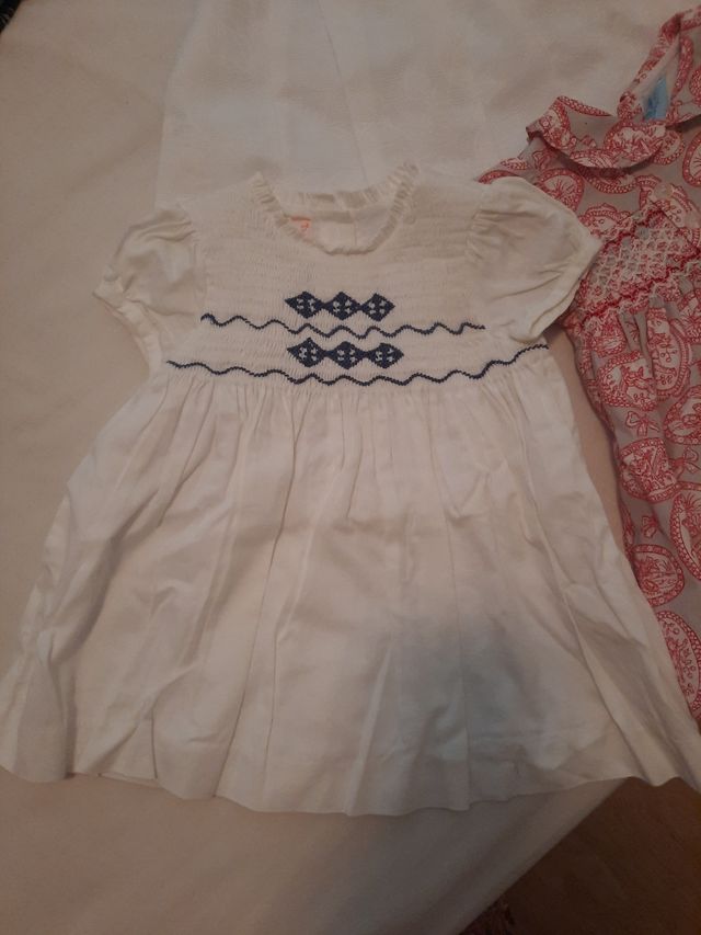 3 Vestidos blanco y flores bebé 6-12 meses
