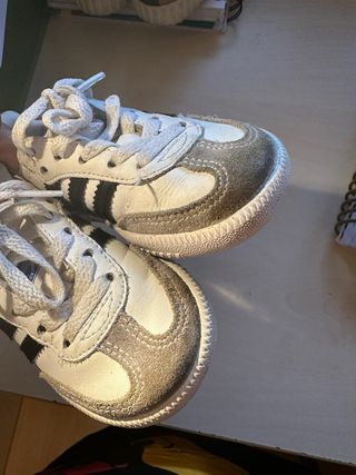 Adidas Samba Niña Blancas y Negras