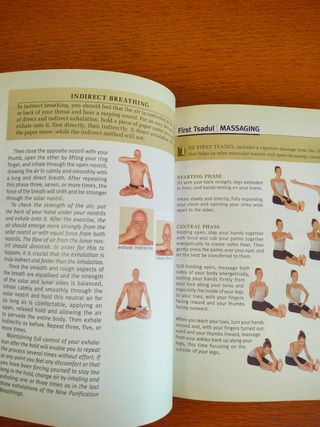 Libro de Yoga en inglés.