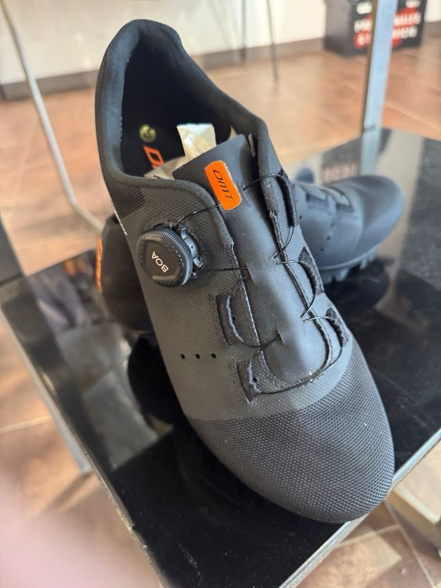 Zapatillas DMT KM4 Negro