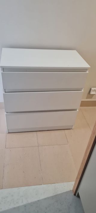 Cómoda blanca de 3 cajones