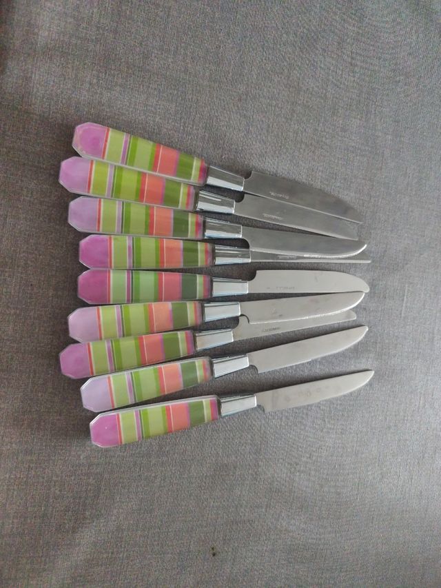 Set de Cubiertos con Diseño Rayado