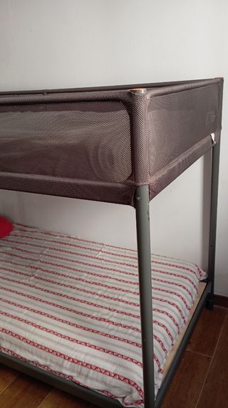 Cama Ikea Gris