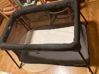 Cuna de viaje Babybjorn + colchón extra