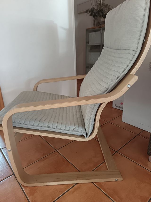 Sillón Poäng Ikea Madera gris en perfecto estado