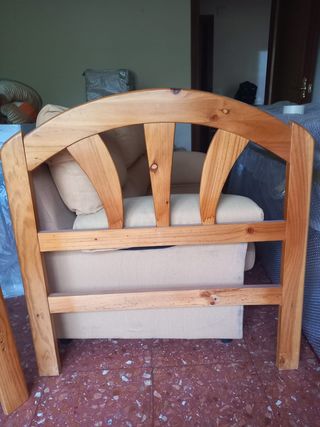 Dos cabeceros de cama de madera de 90