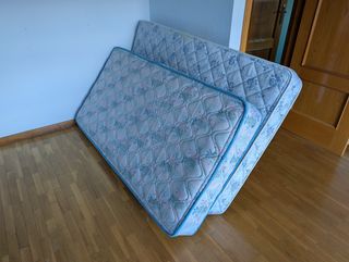 Dos colchones de 90 y 110cm