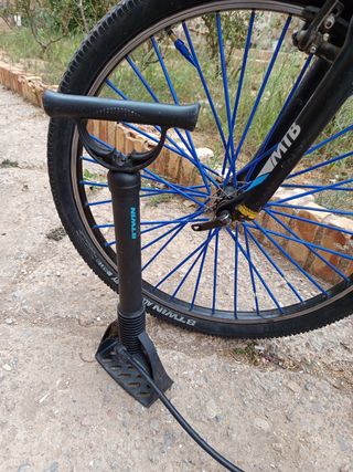 Bicicleta Btwin 26 gris
