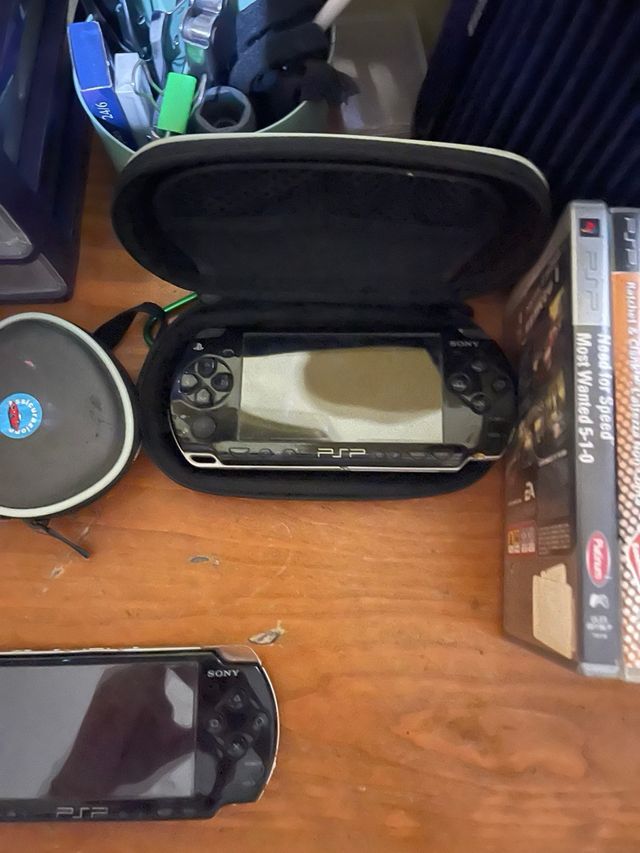 Sony PSP Nera con giochi