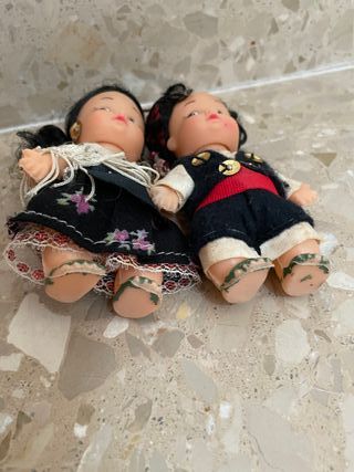 Coppia di bambole, folklore spagnolo, costumi regionali