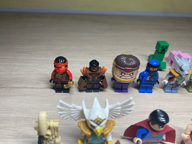 Pack 22 Minifiguras LEGO Oficiales