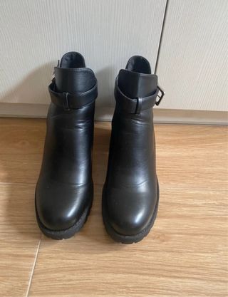 Botines de tacón negros