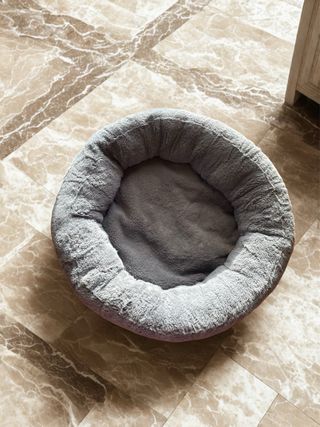 Camita perro suave gris 50cm