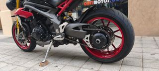 Triumph Speed Triple 1050 R