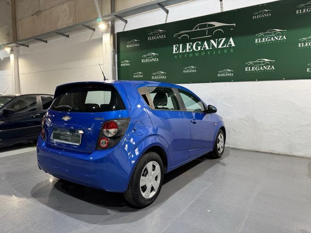 CHEVROLET AVEO 1.4LT 2013 DE REESTRENO