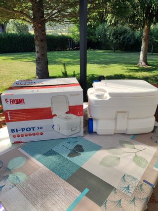 WC portátil Fiamma Bi-Pot 30
