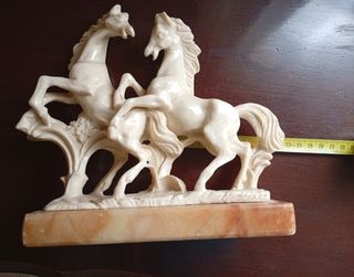 Figura de caballos 