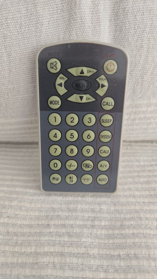 + Mini TV LCD a colori TFT Pro Basic da 7" (NO TDT)