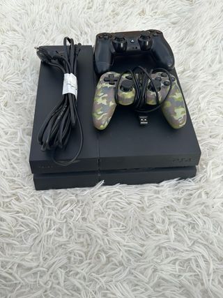 PS4 (PlayStation 4) Black + 2 controlli