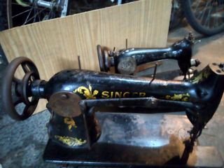 2 Máquinas de Coser Singer