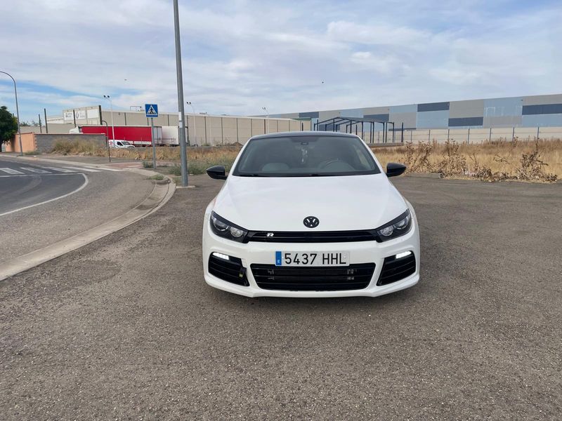 Volkswagen Scirocco 2012 - foto 1