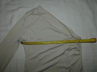 Body de manga larga asimétrico beige