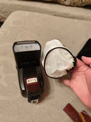 Flash Andoer AD-560II para cámara de fotos.