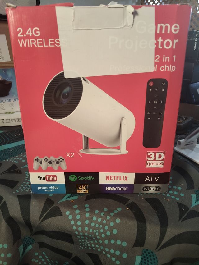 Proyector soglude P30 Max con 2 mandos.