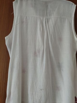 Blusa fresca bordada flores talla única