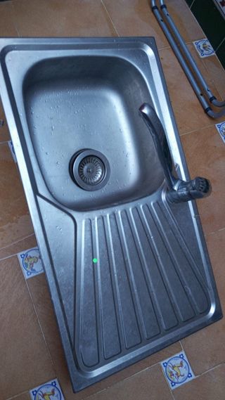 Fregadero Acero Inox 1 Seno con Grifo