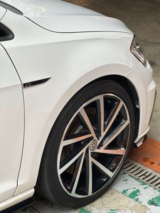 Volkswagen Golf R 7.5