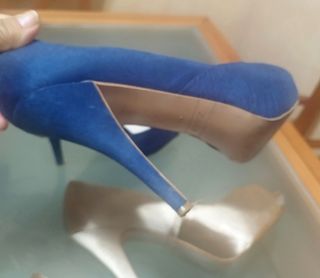 Dos pares de zapatos.. 20€