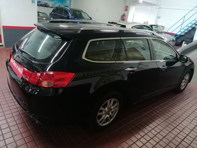 Honda Accord TOURER 2.2 i-DTEC Elegance