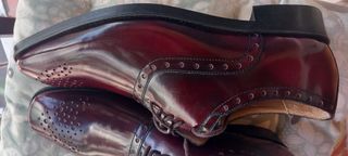 Scarpe eleganti in pelle bordeaux