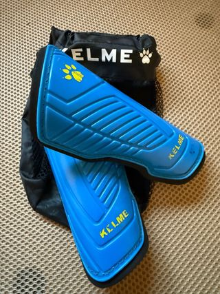 Espinilleras Kelme Azul