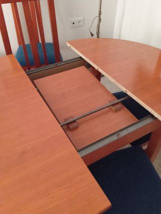 Mesa de comedor extensible de madera
