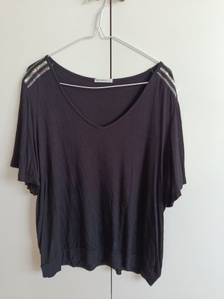 Camiseta Negra Encuentro con Pedrería Talla L