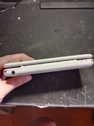 Nintendo 3DS XL bianco + caricabatterie + stilo