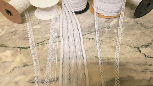 Lote de encaje blanco para manualidades 11