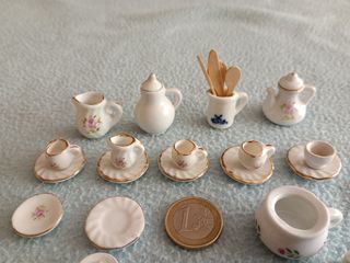 Accessori da cucina per la casa delle bambole