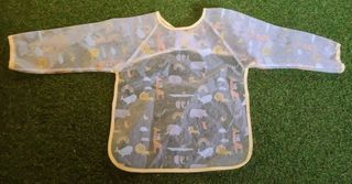 Babero BabyBjörn con babero impermeable