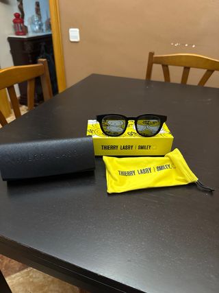 Occhiali da sole Thierry Lasry neri