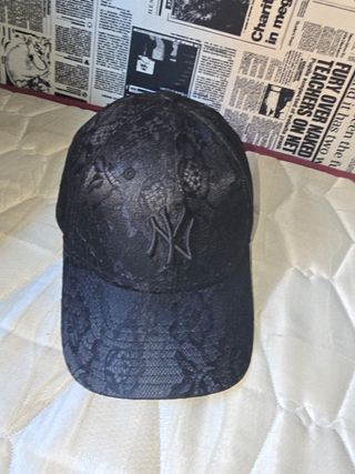 Gorra New York Yankees Negra Encaje
