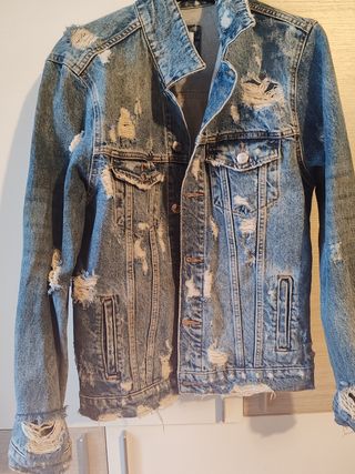 Giacca jeans uomo Zara strappata